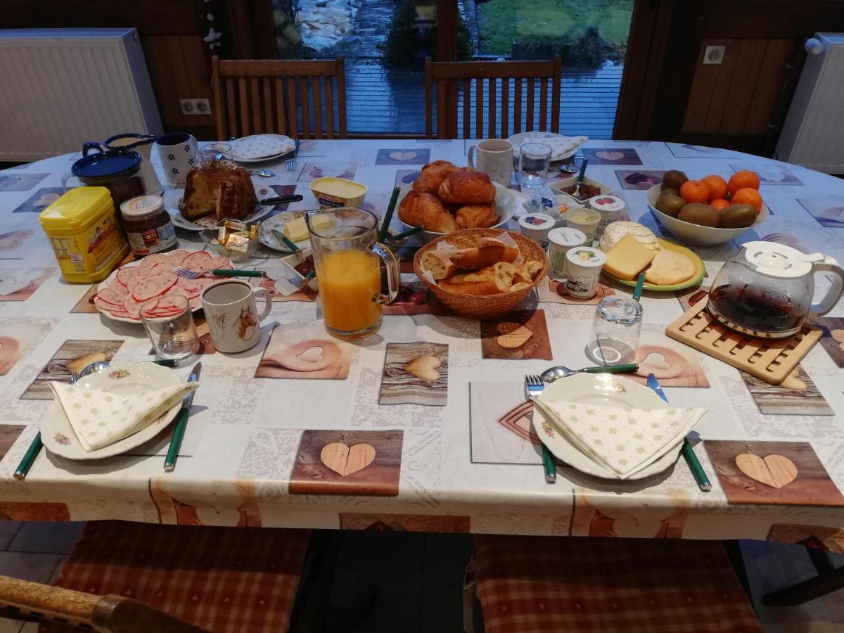 Chez Marlyse-Chambres Et Table D'Hotes Сан-Морис-сюр-Мозел Екстериор снимка